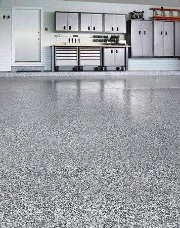 Промышленный полимерный наливной пол для гаража цена - образец Промышленный полимерный наливной пол для гаража цена - пример выполнения