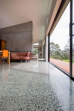 Полимерный наливной полиуретановый пол для частного дома - пример выполнения