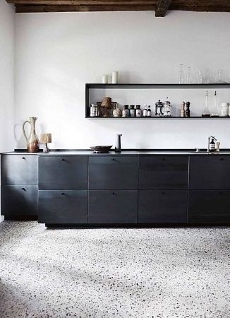 Полимерный наливной пол для кухни - пример выполнения