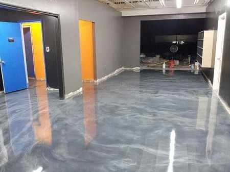 Промышленный полимерный наливной пол для хозяйственных построек - пример выполнения